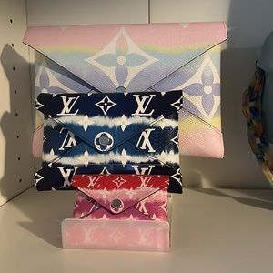 limited edition kirigami from Louis Vuitton it’s brand new
